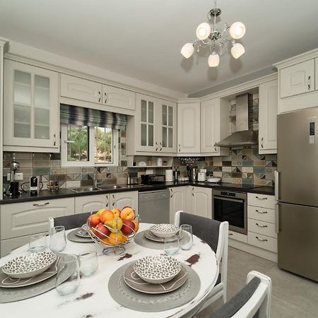 Mavrovouni Apartment Finikounta Bagian luar foto